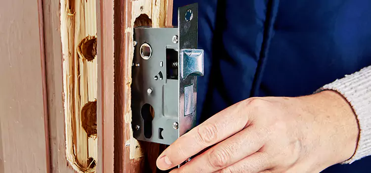 Garage Door Lock Replacement Griffith